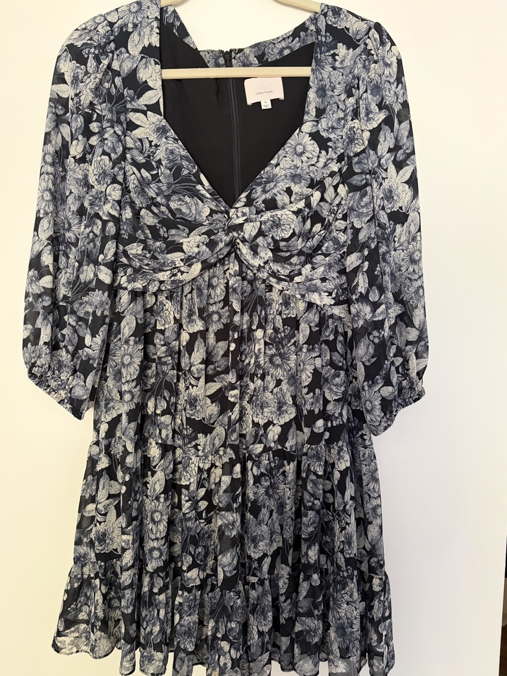 cinq a sept Black Floral Print Mini Dress - Picture 2 of 4